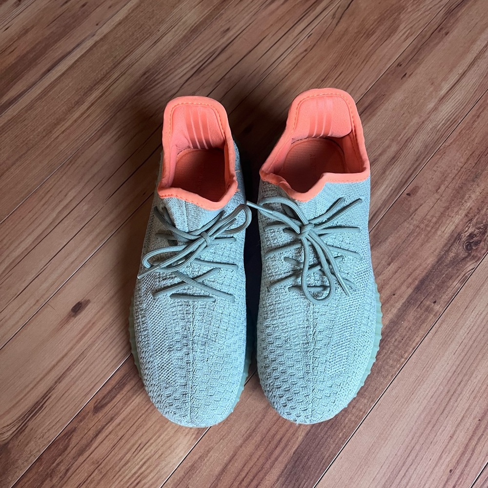 Big kids Adidas Yeezy Boost 350